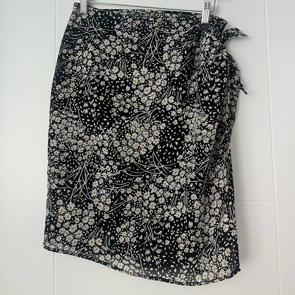 The Limited women’s tie floral skirt